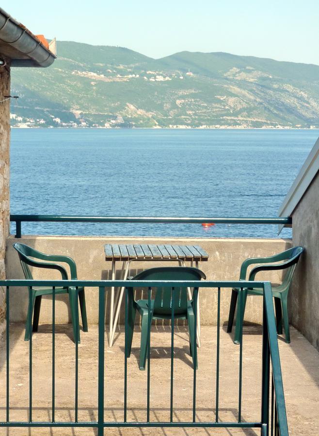 Rose - Apartmani Janovic Luštica Εξωτερικό φωτογραφία